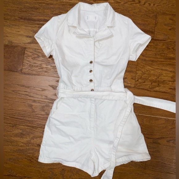 White denim shorts jumpsuit romper - Picture 4 of 6